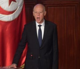 Batı kuklası Tunus rejiminden Müslüman avı