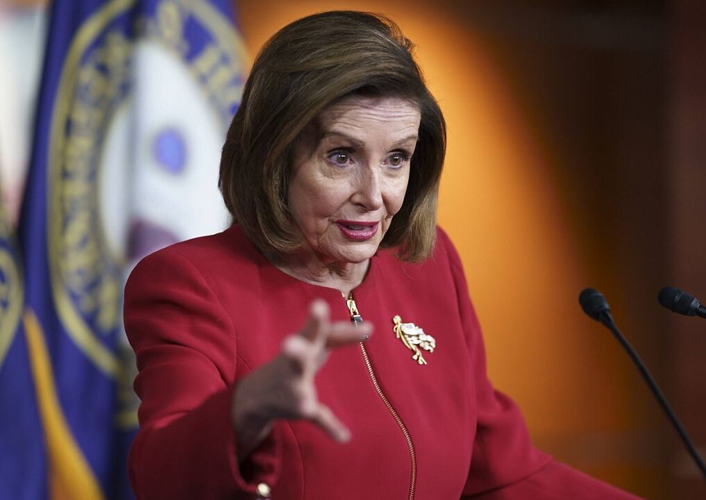 Pelosi fikir değiştirdi: Tayvan’a gitti