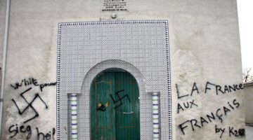 Fransa’da “camiler kapatılsın” sesleri