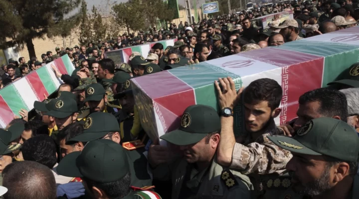 İran’a DAEŞ saldırısı: 15 ölü
