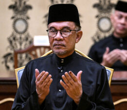 Malezya Başbakanı Enver İbrahim kimdir?