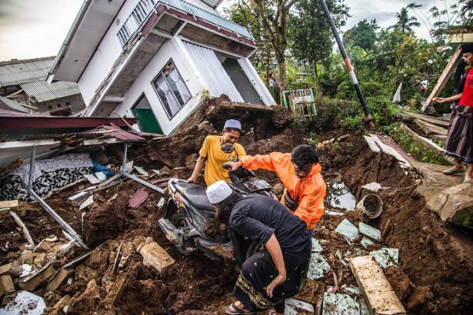 Endonezya: deprem kayıpları artıyor