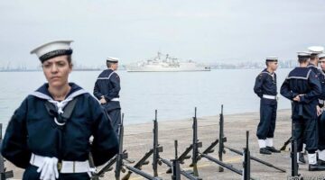 Yunan 12 mile çıkarıyor