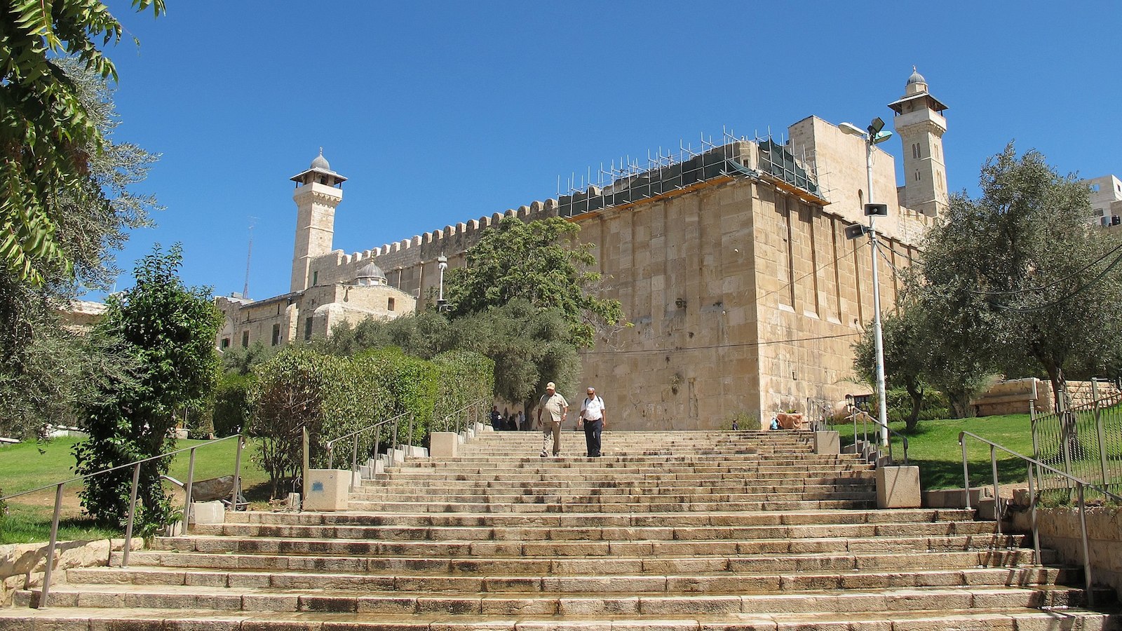 Siyonistler İbrahim Camii’ne el koydu