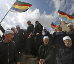 Dürzü bahanesiyle saraya bombardıman