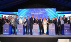 Memleket yanıyor Antalya oynuyor