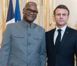 Paris’te büyükelçiye film gibi suikast