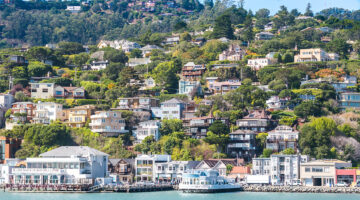 ABD kasabası sigarayı yasakladı