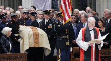 Şeytani katliamcıya devlet cenazesi