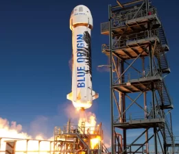 Uzayda X ile Amazon’un rekabeti