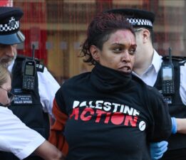 İngiltere Siyonist diktatörlüğe ilerliyor