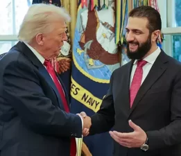 Aralarından su sızmıyor