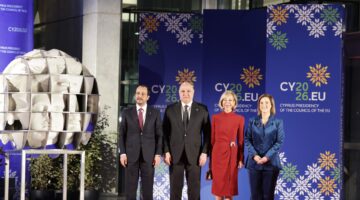 Avrupa’nın başına Rumlar geçti