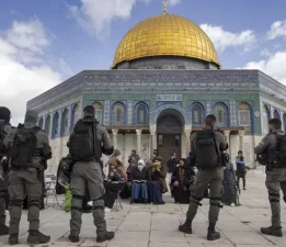 Siyonistlerden 32 saatte bir Mescid-i Aksa baskını