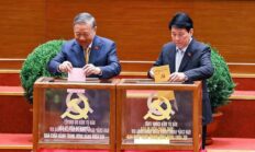 Vietnam Komünist Parti kongresinde liderlik pekiştirmesi