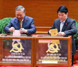 Vietnam Komünist Parti kongresinde liderlik pekiştirmesi