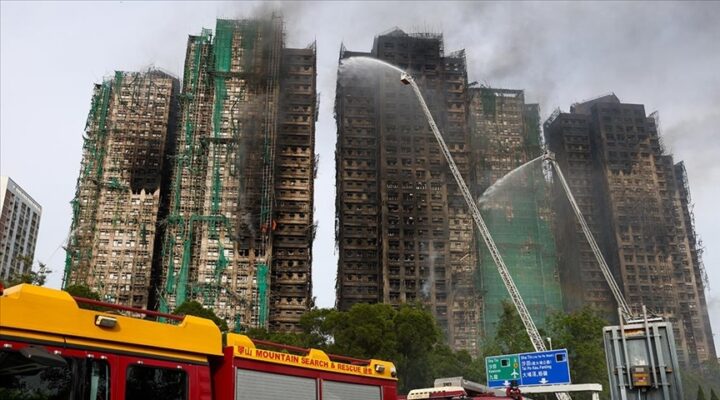 Fak Fuk Fonluk Wang Fuk